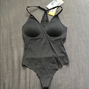 True&Co V Neck Racerback Bodysuit M